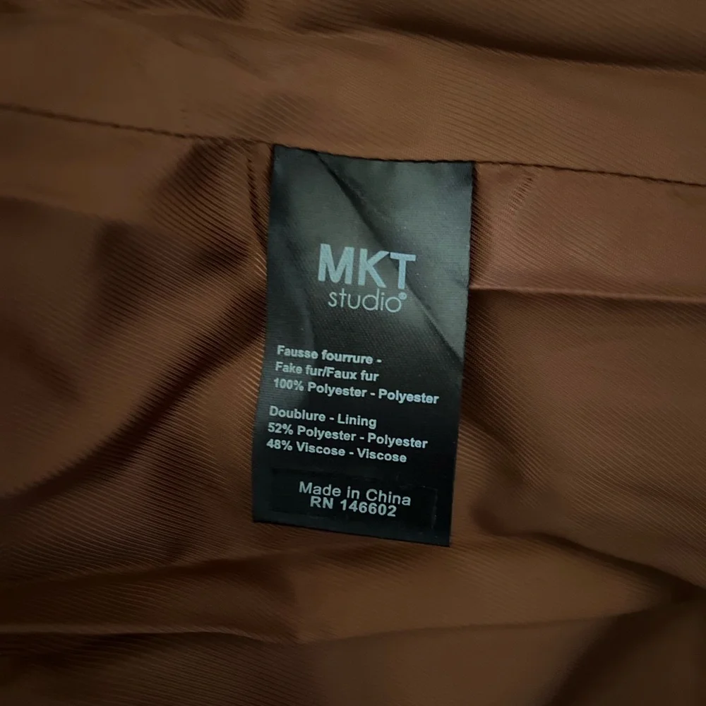 MKT Studio Masolin Faux Fur, Size 36 - Picture 10 of 10